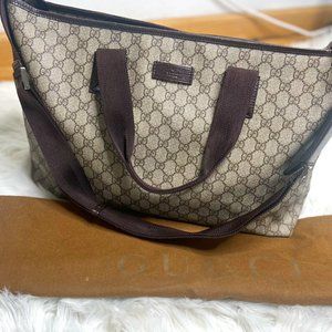Gucci GG Supreme Monogram Medium Zippered Tote Dark Brown